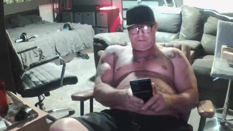 Snapshot of init2dentit chatting on 03-10-26, 09:36 init2dentit online show from 03-10-26, 09:36