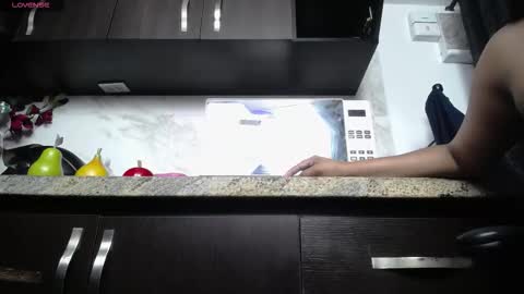 Iniya online show from 10-25-25, 08:14