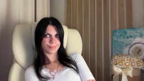 Snapshot of injaathome chatting on 07-28-26, 11:58 InjaAtHome online show from 07-28-26, 11:58