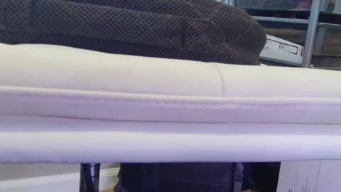 Hanging Out online show from 10-07-25, 12:02