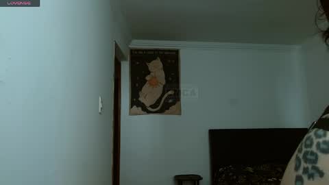 Valerie online show from 04-22-26, 04:41