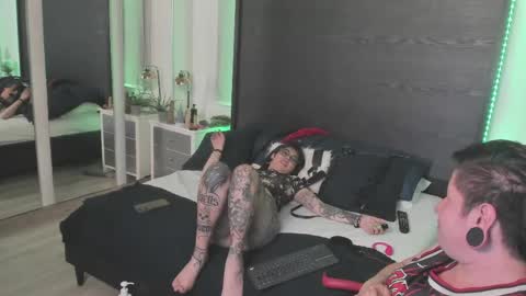 Snapshot of inkedsinners_ chatting on 05-25-26, 11:33 inkedsinners_ online show from 05-25-26, 11:33