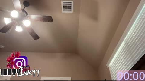 Snapshot of inkyyinkyy chatting on 09-24-25, 11:52 inkyyinkyy online show from 09-24-25, 11:52