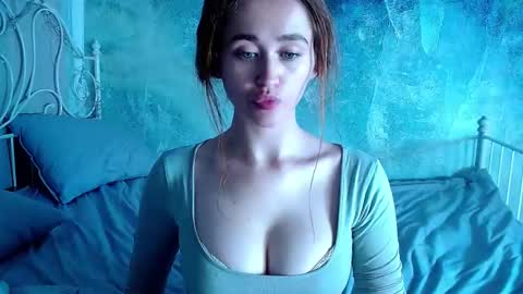 Lina online show from 09-20-25, 02:29