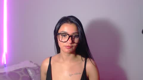 Abril online show from 09-17-25, 03:52