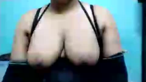 Snapshot of innocent_mannu chatting on 07-08-26, 12:53 Innocent mannu online show from 07-08-26, 12:53