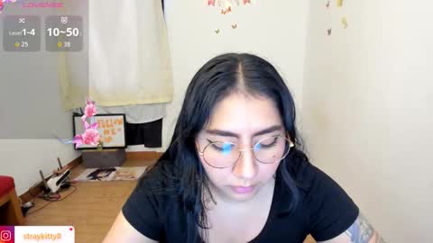 Luna        online show from 03-12-26, 08:15