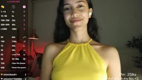 Snapshot of innocentlatiina chatting on 05-05-26, 10:18 Laroa online show from 05-05-26, 10:18