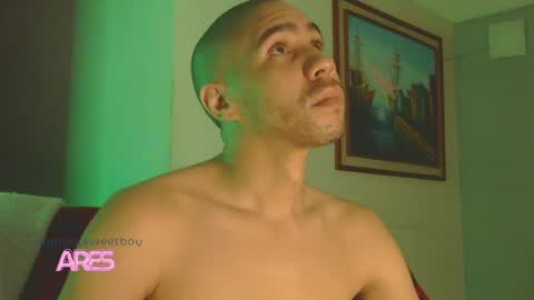 Snapshot of innocentsweetboy chatting on 02-26-25, 12:36 Aaron online show from 02-26-25, 12:36