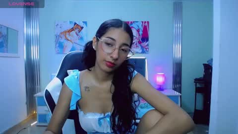 Snapshot of inocent_luna chatting on 05-18-26, 03:57 Luna moon online show from 05-18-26, 03:57
