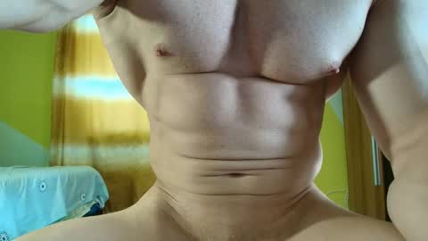 Snapshot of insanephisique chatting on 11-26-25, 09:10 insanephisique online show from 11-26-25, 09:10