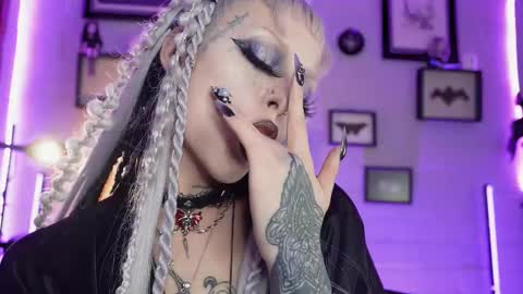 Snapshot of insania_999 chatting on 02-06-26, 08:12 SANIA online show from 02-06-26, 08:12