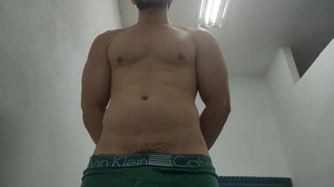 Snapshot of insistente chatting on 01-08-26, 03:58 INSTAGRAM camilodlx online show from 01-08-26, 03:58