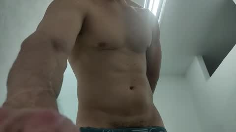 Snapshot of insistente chatting on 01-17-26, 04:43 INSTAGRAM camilodlx online show from 01-17-26, 04:43