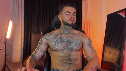 Snapshot of insolemnia chatting on 11-24-25, 02:44 Brayan Chavez online show from 11-24-25, 02:44