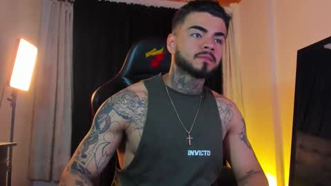 Snapshot of insolemnia chatting on 12-14-25, 04:40 Brayan Chavez online show from 12-14-25, 04:40