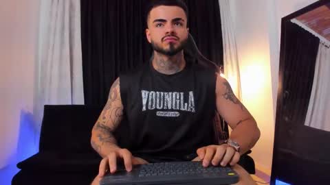 Brayan Chavez online show from 03-08-26, 02:59