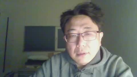 Snapshot of insuclee197641 chatting on 01-17-26, 01:27 insuclee197641 online show from 01-17-26, 01:27