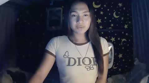 MAXINE online show from 01-12-25, 05:22