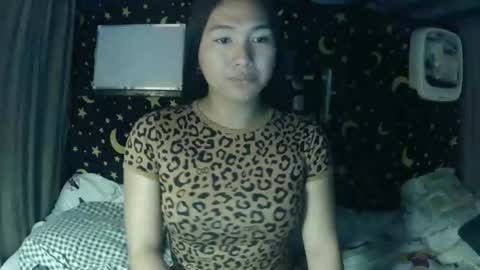 Snapshot of insulting_whoreifica chatting on 02-09-26, 03:21 MAXINE online show from 02-09-26, 03:21