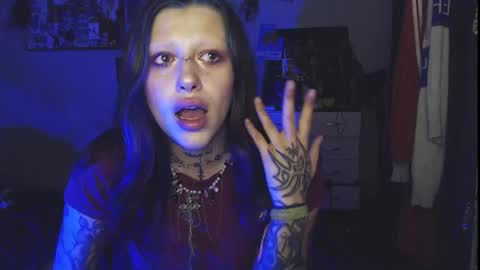 Snapshot of insunnity666 chatting on 09-10-25, 08:42 Insunnity666 online show from 09-10-25, 08:42