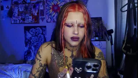 Snapshot of insunnity666 chatting on 10-01-25, 08:31 Insunnity666 online show from 10-01-25, 08:31