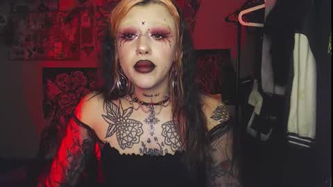 Snapshot of insunnity666 chatting on 11-15-25, 02:46 Insunnity666 online show from 11-15-25, 02:46