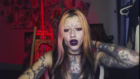 Snapshot of insunnity666 chatting on 11-21-25, 10:36 Insunnity666 online show from 11-21-25, 10:36