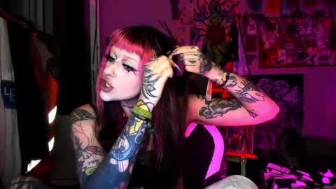 Insunnity666 online show from 03-25-26, 08:48