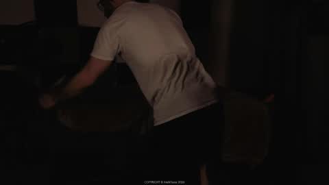Snapshot of intellitease chatting on 05-19-26, 04:08 DJ online show from 05-19-26, 04:08