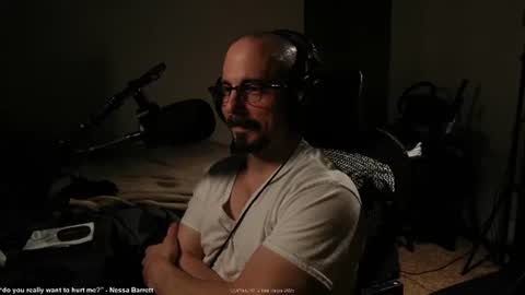 Snapshot of intellitease chatting on 06-19-26, 01:26 DJ online show from 06-19-26, 01:26