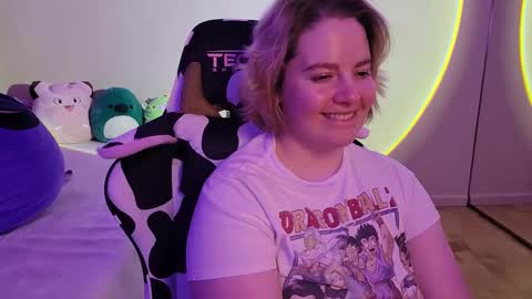 Faye online show from 01-18-25, 09:34