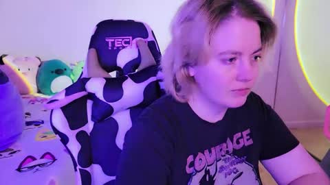 Faye online show from 01-19-25, 09:01