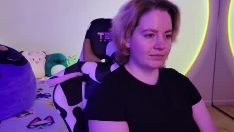 Faye online show from 01-20-25, 10:07