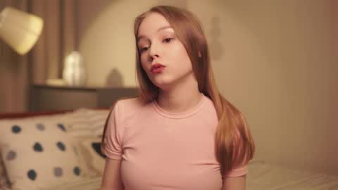 Avie online show from 03-04-26, 07:53