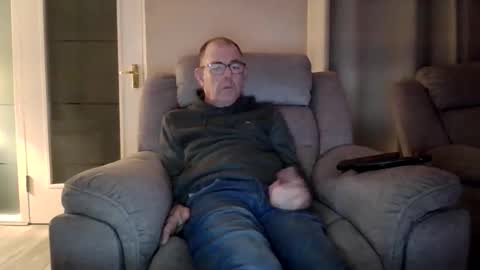 inthemood63 online show from 10-30-25, 05:57