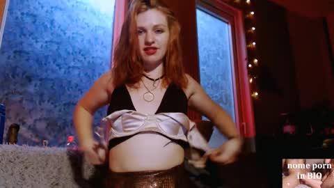 Cassie online show from 10-26-25, 01:17