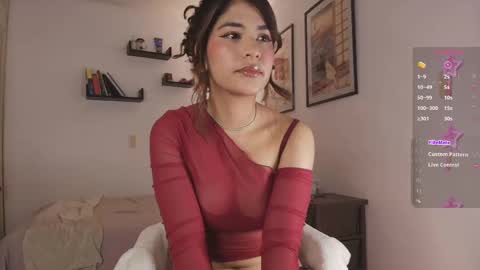 Snapshot of intim_mate_ chatting on 09-17-25, 12:23 Caliope online show from 09-17-25, 12:23