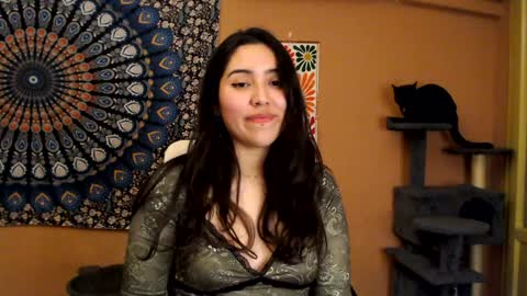 Snapshot of intimatetales chatting on 01-21-25, 07:17 Africa online show from 01-21-25, 07:17