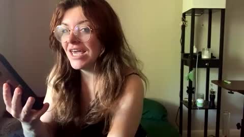 Snapshot of intothewoodswego chatting on 05-28-26, 12:57 IntoTheWoodsWeGo online show from 05-28-26, 12:57