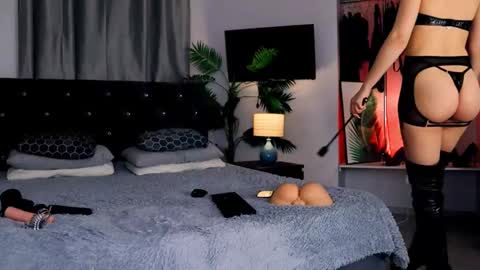 inviting_tina online show from 03-07-25, 11:38