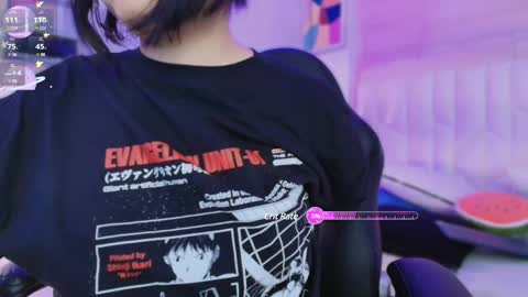 Snapshot of io_chie_ chatting on 03-10-25, 04:07 io_chie_ online show from 03-10-25, 04:07