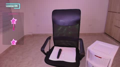 Snapshot of irantzu_hank chatting on 06-30-26, 02:01 Irantzu online show from 06-30-26, 02:01