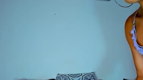 Irene Aguirre online show from 06-08-26, 09:15
