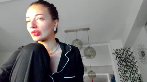 Snapshot of irenevon chatting on 12-05-24, 04:20 Ir s room online show from 12-05-24, 04:20
