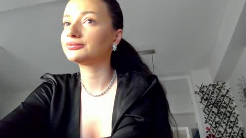 Snapshot of irenevon chatting on 12-11-24, 04:39 Ir s room online show from 12-11-24, 04:39