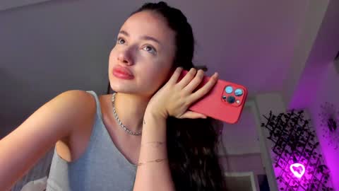 Snapshot of irenevon chatting on 01-31-25, 05:30 Ir s room online show from 01-31-25, 05:30