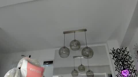 Snapshot of irenevon chatting on 02-13-25, 05:26 Ir s room online show from 02-13-25, 05:26