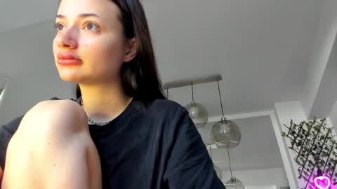 Snapshot of irenevon chatting on 03-09-25, 06:28 Ir s room online show from 03-09-25, 06:28
