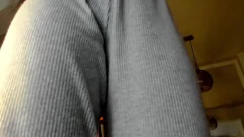 Snapshot of irenevon chatting on 10-04-25, 05:38 Ir s room online show from 10-04-25, 05:38